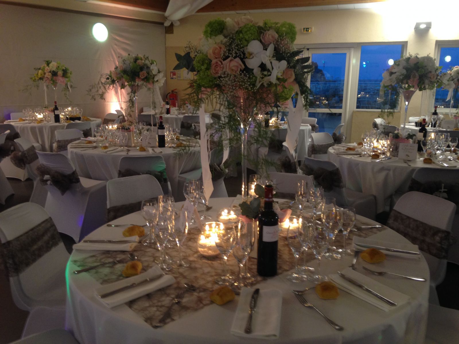 Prestation de traiteur pour mariage clés en main à Miramas 13140 dans les Bouches-du-Rhône