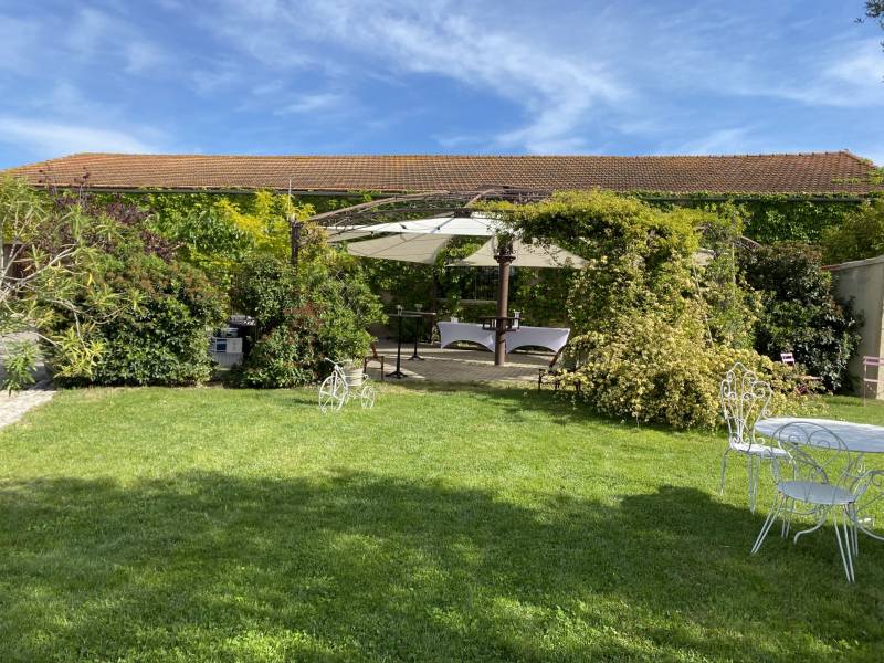 Salle de réception pour mariage et événement Domaine de L'Espillier à Saint-Mitre les Remparts